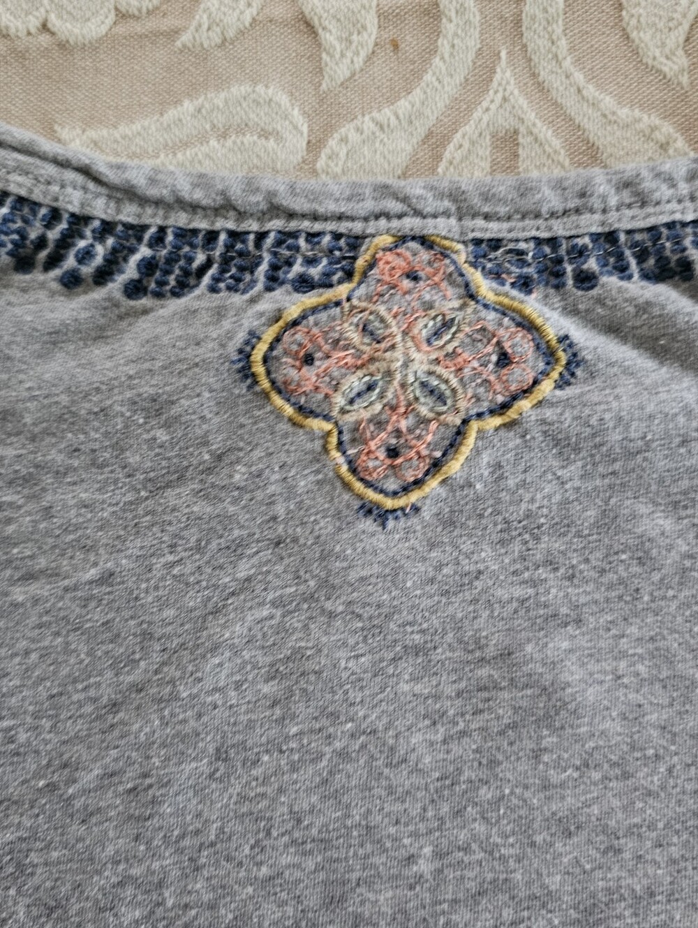 Sundance Embroidered Tee Shirt Xs Oversized Gray - Picture 3 of 7